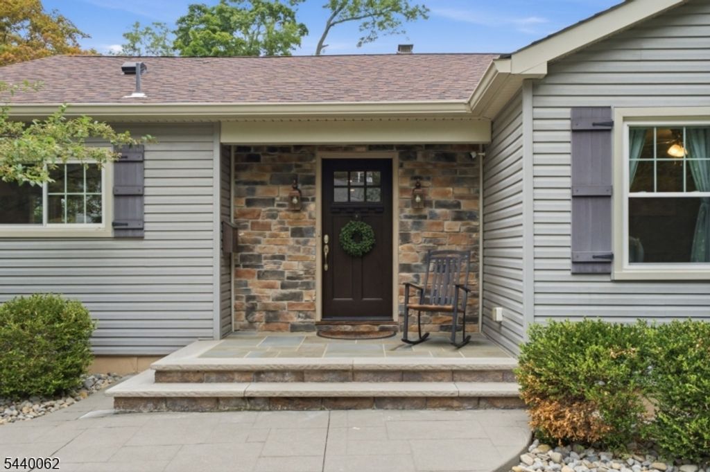 126 E Shore Trl, Sparta Twp., NJ 07871 — photo 4