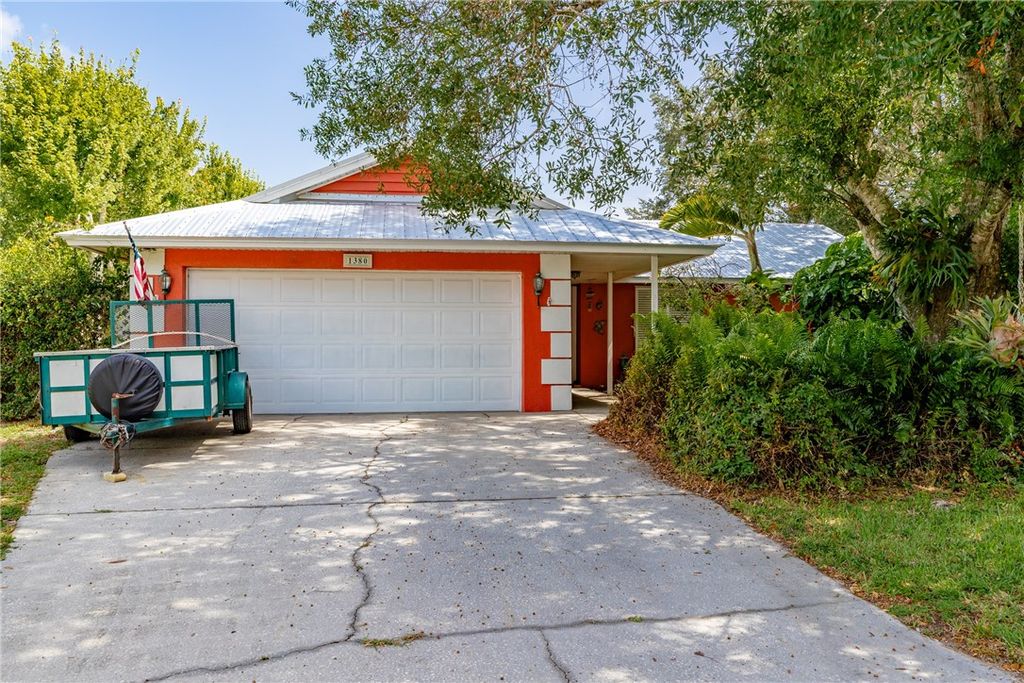 1380 41St Avenue, Vero Beach, FL 32960