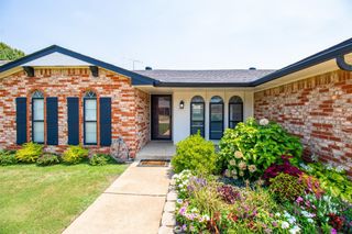 708 Wood Crest Street, Moore, OK 73160