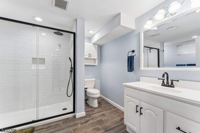 5 Willow Ave, Piscataway Twp., NJ 08854