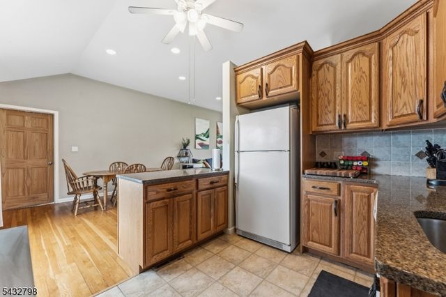 5 Willow Ave, Piscataway Twp., NJ 08854