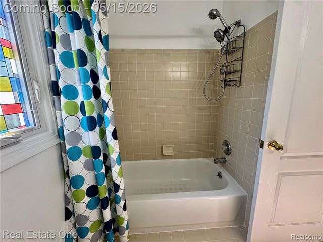 1668 S Shore Drive, Rochester Hills, MI 48307