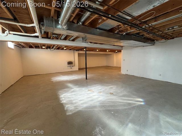 1668 S Shore Drive, Rochester Hills, MI 48307