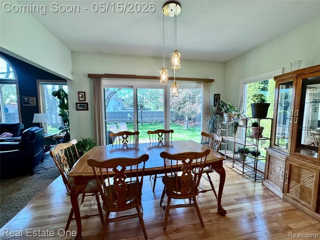 1668 S Shore Drive, Rochester Hills, MI 48307