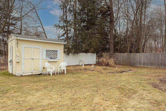 24 Laurel Ave, Wilmington, MA 01887