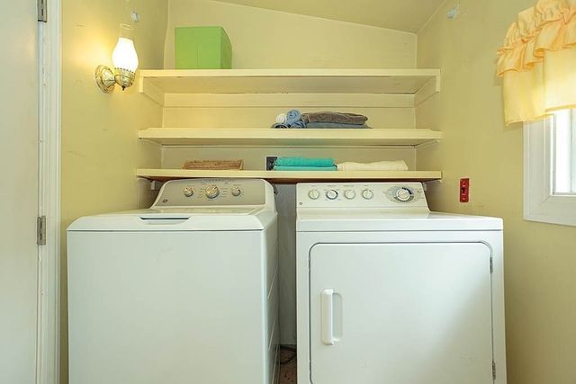 24 Laurel Ave, Wilmington, MA 01887