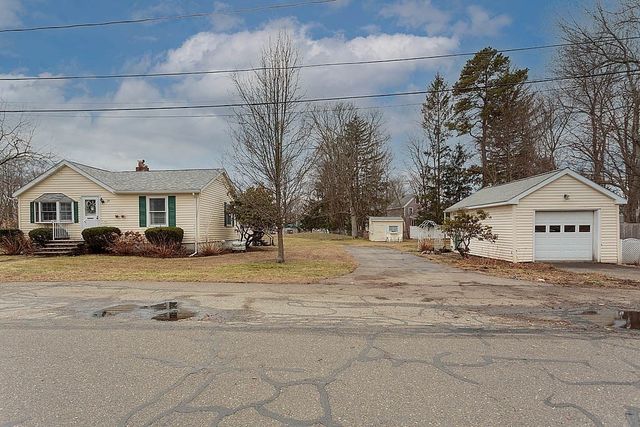 24 Laurel Ave, Wilmington, MA 01887