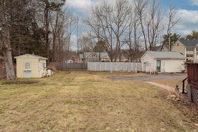 24 Laurel Ave, Wilmington, MA 01887