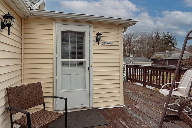 24 Laurel Ave, Wilmington, MA 01887