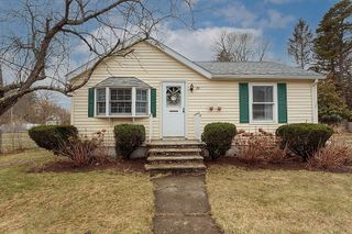 24 Laurel Ave, Wilmington, MA 01887