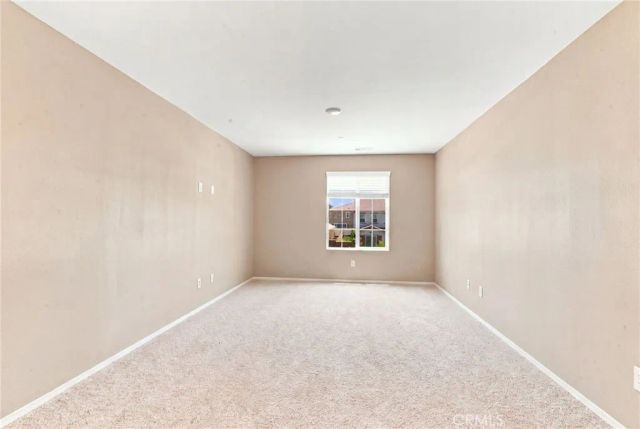 280 Berrybush, Hemet, CA 92543