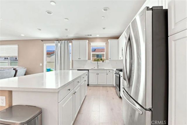 280 Berrybush, Hemet, CA 92543