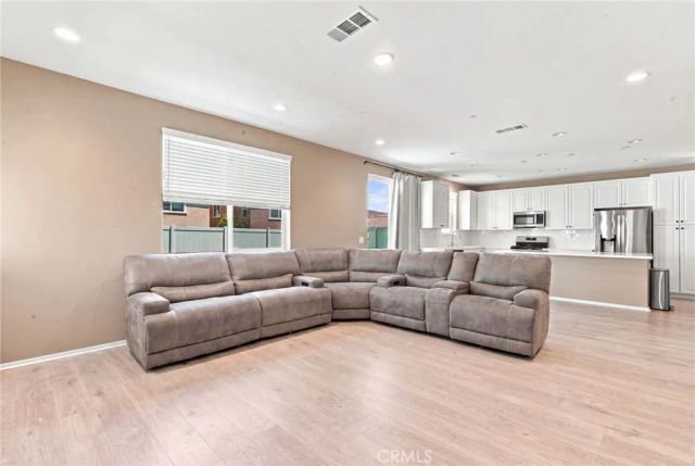 280 Berrybush, Hemet, CA 92543