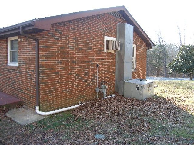 4326 Highway 48, N, Charlotte, TN 37036