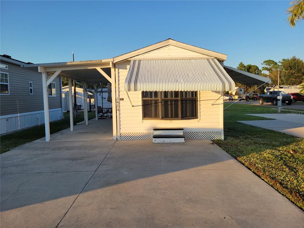 1424 TROUT, Punta Gorda, FL 33950