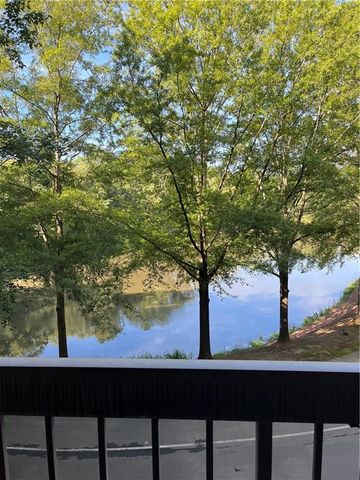 1800 Clairmont Lake 326, Decatur, GA 30033