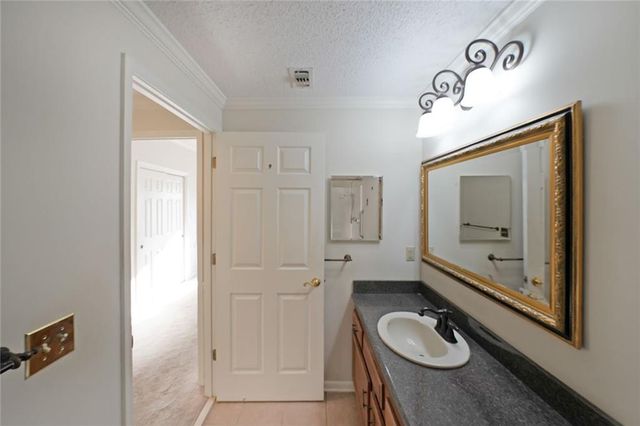 1800 Clairmont Lake 326, Decatur, GA 30033