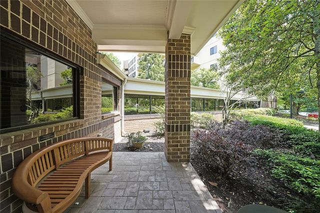 1800 Clairmont Lake 326, Decatur, GA 30033