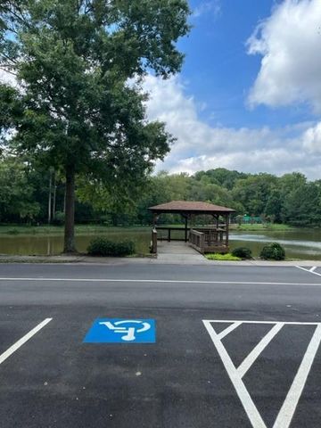 1800 Clairmont Lake 326, Decatur, GA 30033