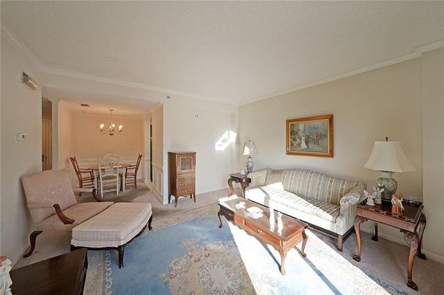 1800 Clairmont Lake 326, Decatur, GA 30033