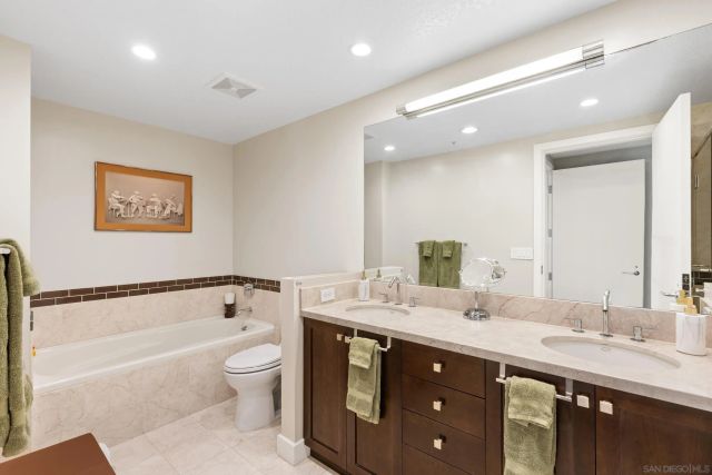 1199 Pacific Hwy 601, San Diego, CA 92101