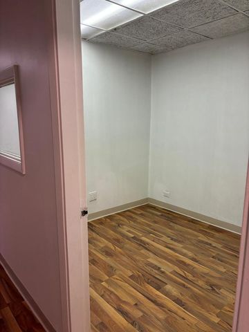 6602 S PULASKI Road, Chicago, IL 60629