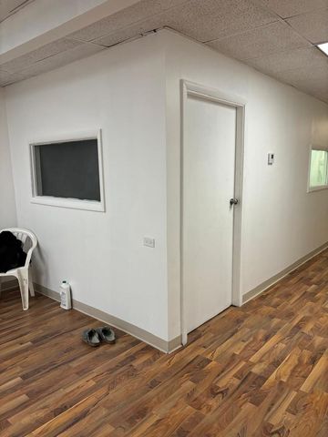 6602 S PULASKI Road, Chicago, IL 60629