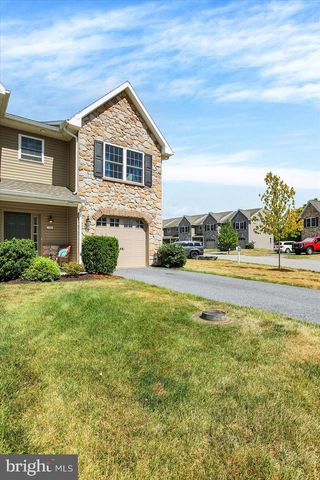 349 MELBOURNE LANE, Mechanicsburg, PA 17055