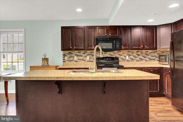 349 MELBOURNE LANE, Mechanicsburg, PA 17055