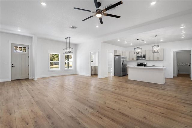 9140 DORIE DRIVE, Fanning Springs, FL 32693