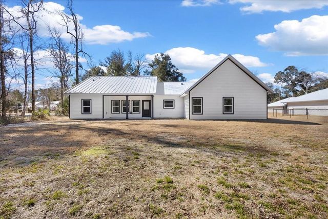 9140 DORIE DRIVE, Fanning Springs, FL 32693