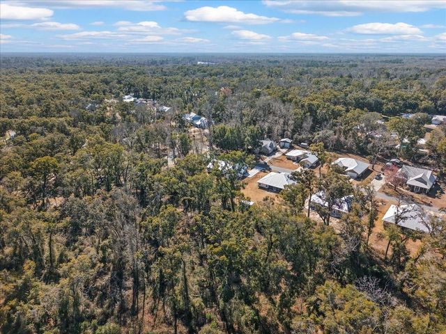 9140 DORIE DRIVE, Fanning Springs, FL 32693