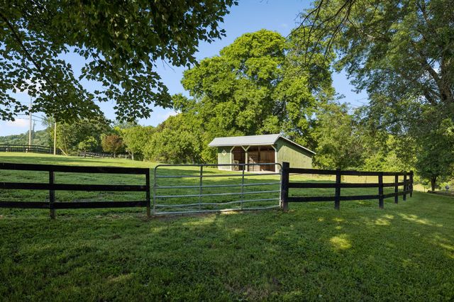 3188 Hampshire Pike, Mount Pleasant, TN 38474