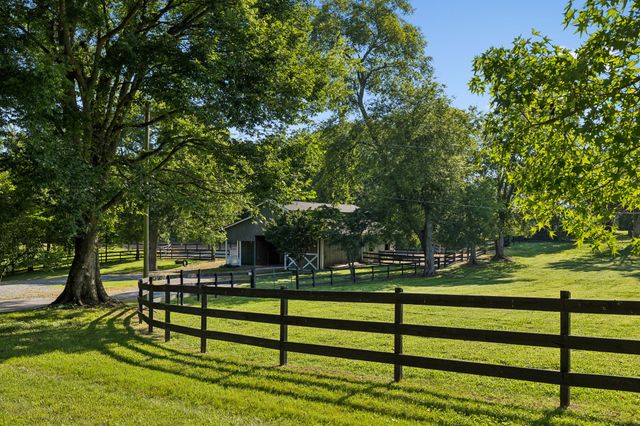 3188 Hampshire Pike, Mount Pleasant, TN 38474
