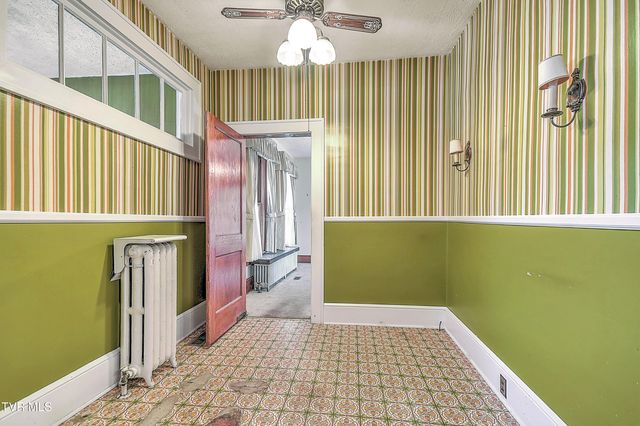 724 Park Street, Bristol, VA 24201