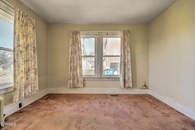 724 Park Street, Bristol, VA 24201