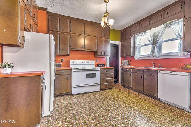 724 Park Street, Bristol, VA 24201