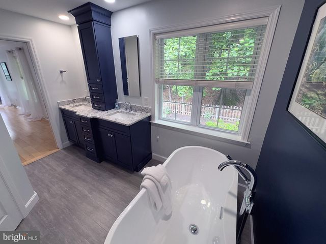 2760 STEVENS SUMMIT DR, Columbia, PA 17512