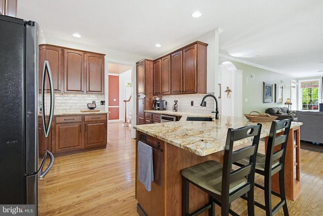 2760 STEVENS SUMMIT DR, Columbia, PA 17512