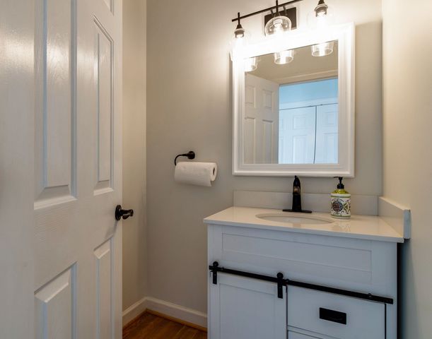 903 Huntington Cir, Nashville, TN 37215