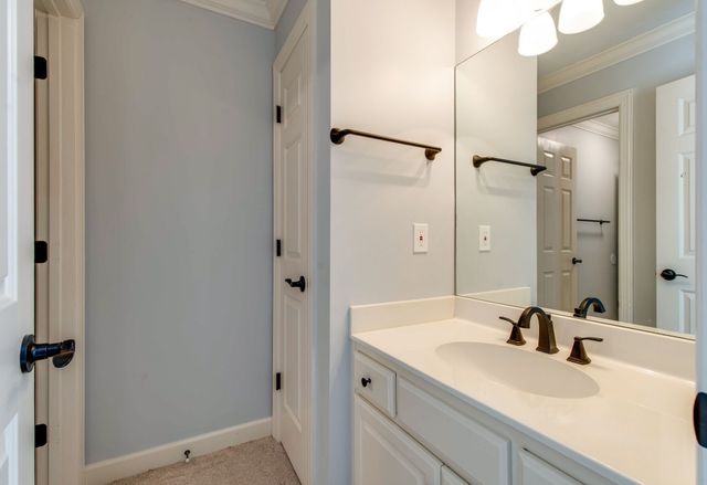 903 Huntington Cir, Nashville, TN 37215