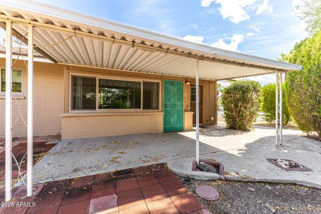 10701 W CANTERBURY Drive, Sun City, AZ 85351