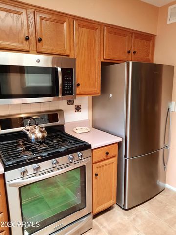 10701 W CANTERBURY Drive, Sun City, AZ 85351