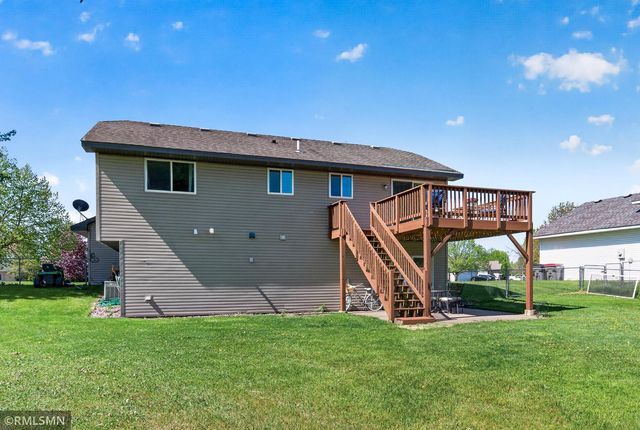 6124 258th Street, Wyoming, MN 55092