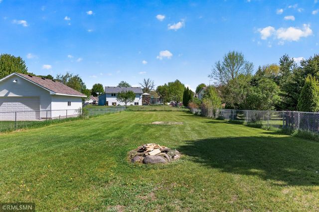 6124 258th Street, Wyoming, MN 55092