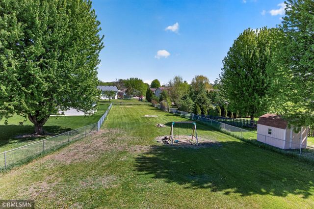6124 258th Street, Wyoming, MN 55092