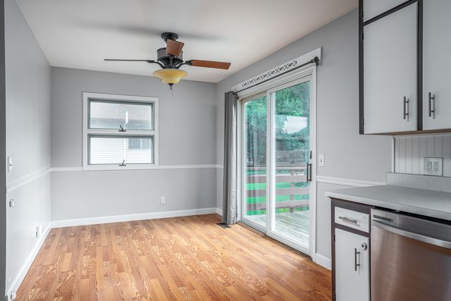 2853 Forest Road, Davenport, IA 52803
