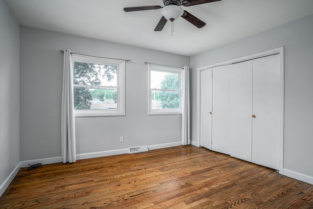 2853 Forest Road, Davenport, IA 52803