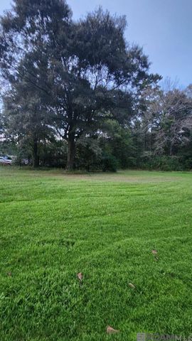35238 Curtis Dr, Denham Springs, LA 70706