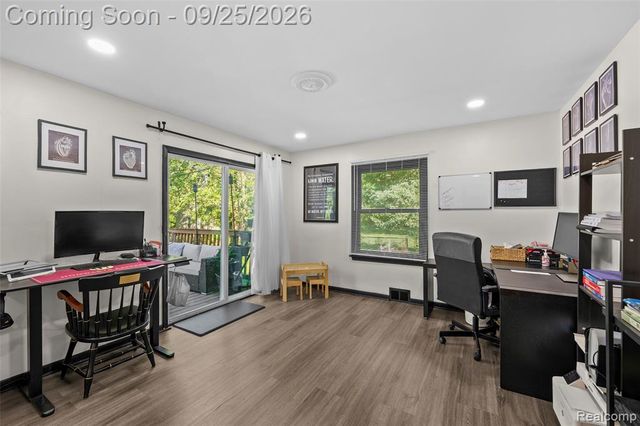 20855 Cass Street, Farmington Hills, MI 48335